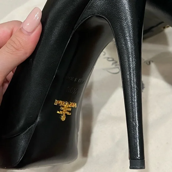 Prada Leather Platform Pumps / Heels - Picture 4 of 6